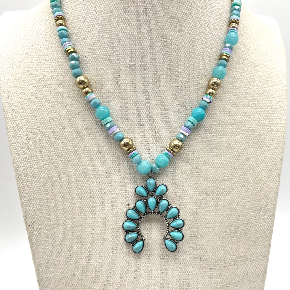 Southwestern Faux Turquoise Naja Pendant Beaded Stretch Necklace Gold Tone Boho